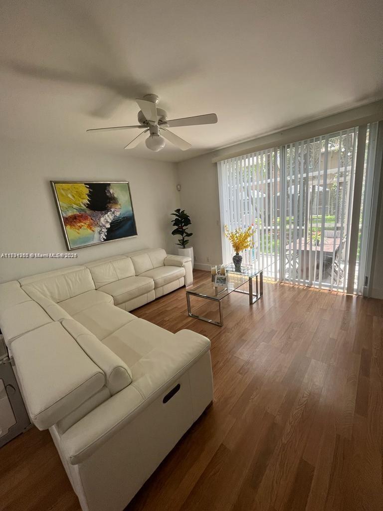 1380 CORONADO RD