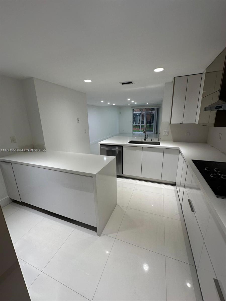 SECTORS 3 & 4 BOUNDARY PL - Residential