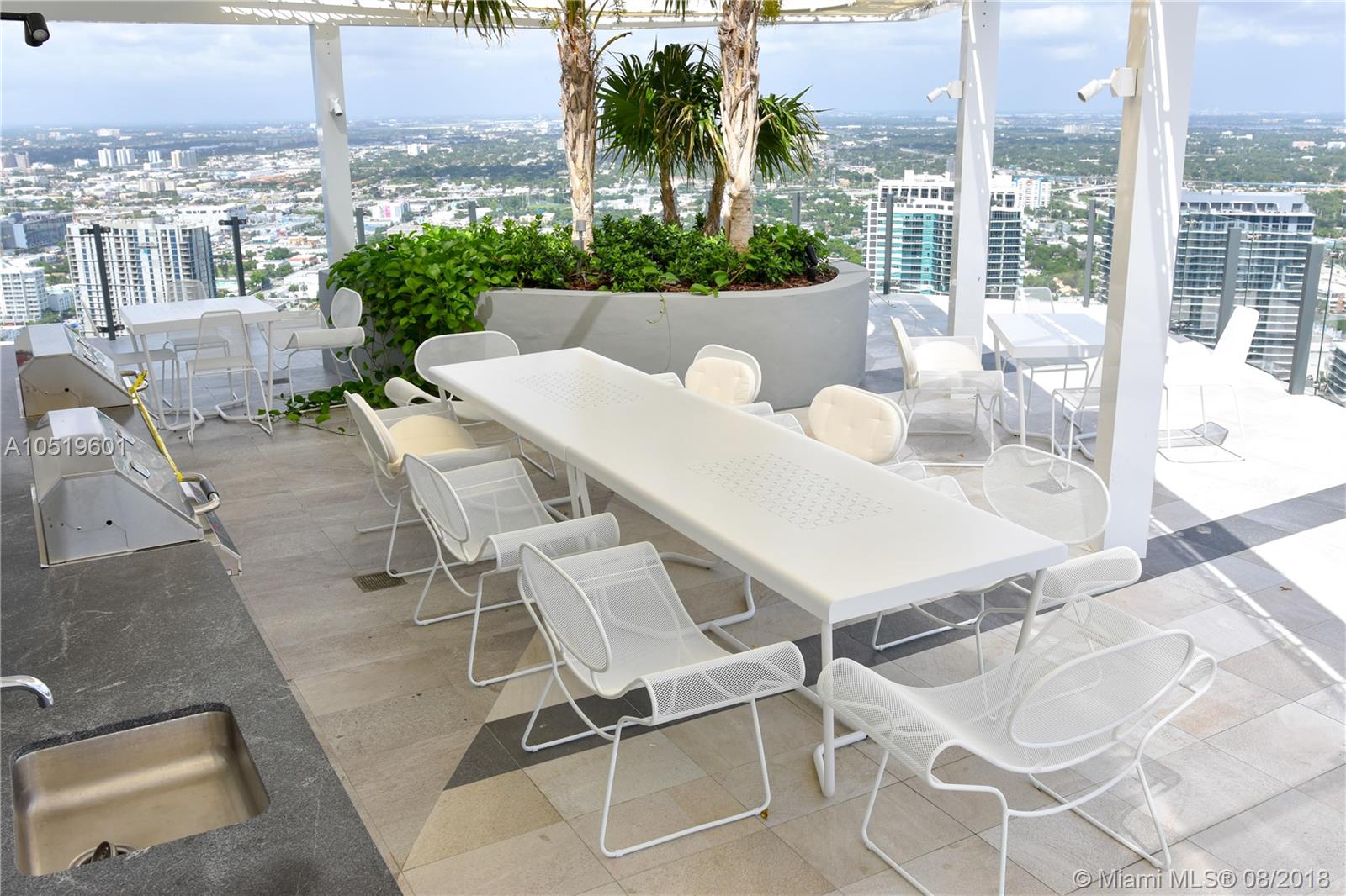 PARAISO BAYVIEWS CONDO - Residential Lease