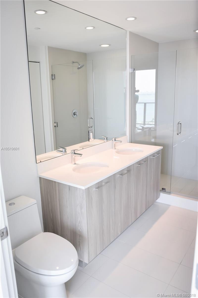 PARAISO BAYVIEWS CONDO - Residential Lease