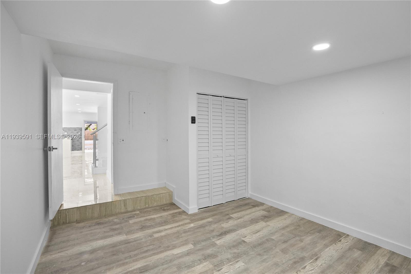 SUNSET HARBOUR SEC VI - Residential