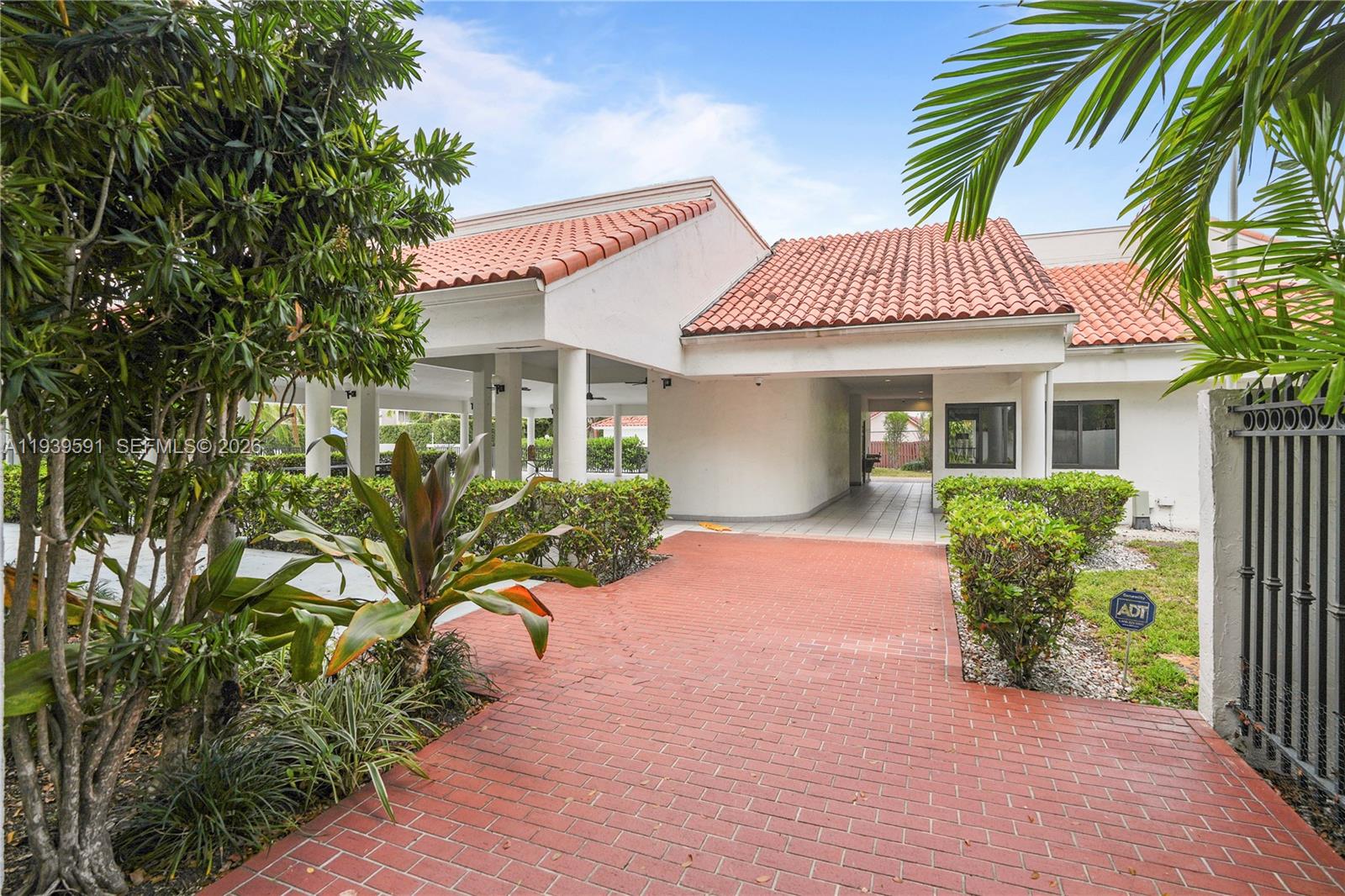 SUNSET HARBOUR SEC VI - Residential