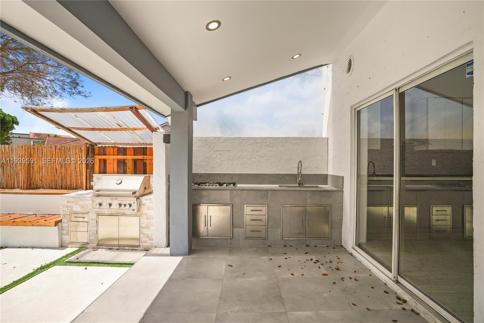 SUNSET HARBOUR SEC VI - Residential