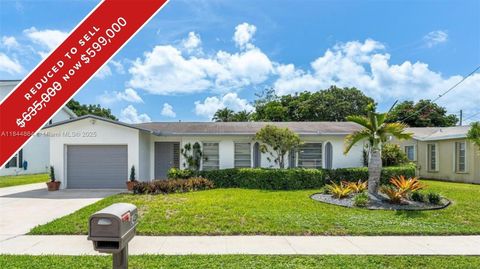 Photo of 140 SW 126th Ave, Plantation, FL 33325 (MLS # A11844864)
