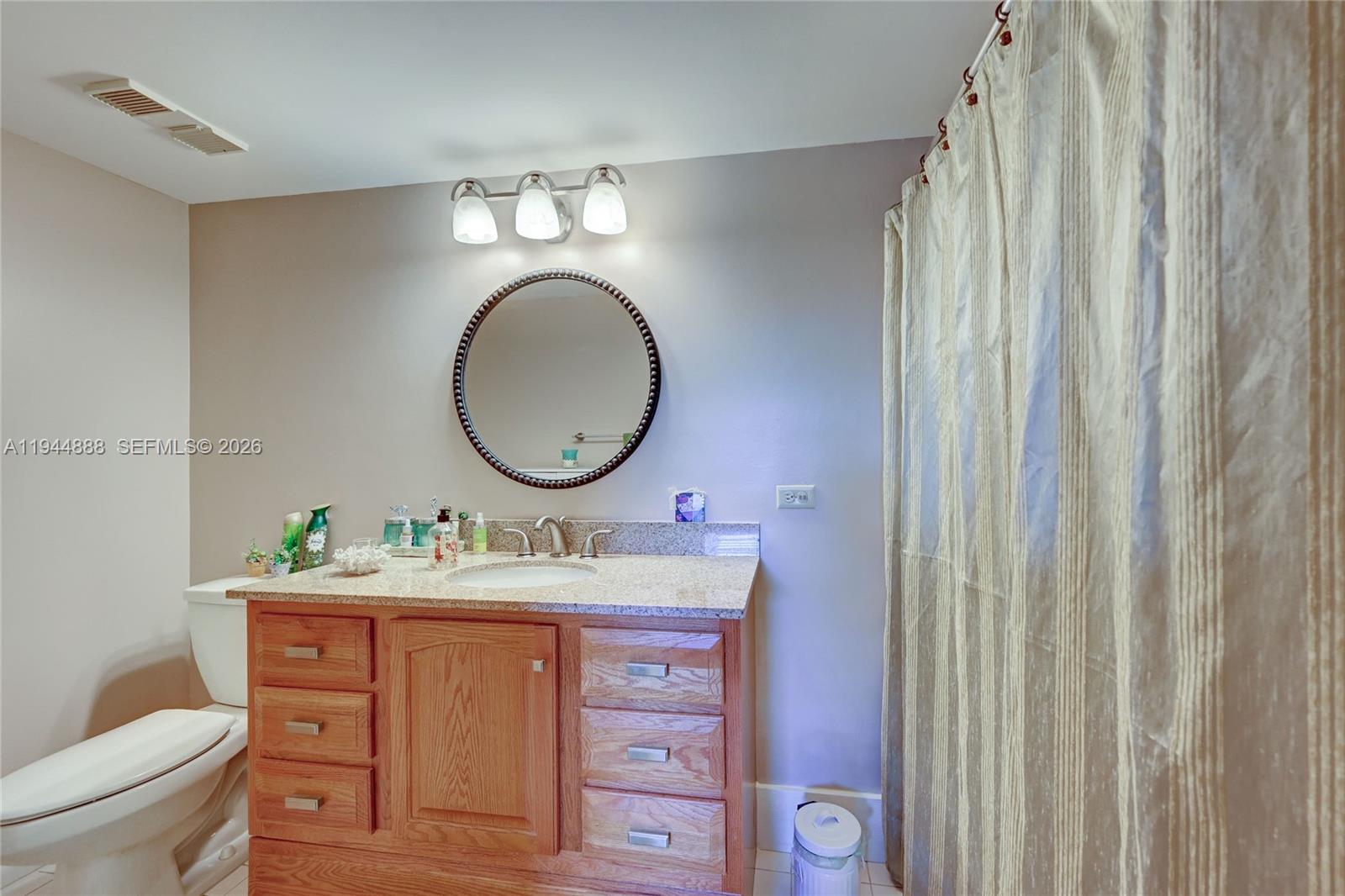 PINES OF BOCA BARWOOD CON - Residential