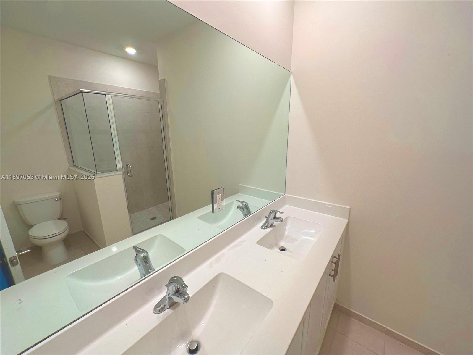 STELLAR PEMBROKE PINES - Residential Lease