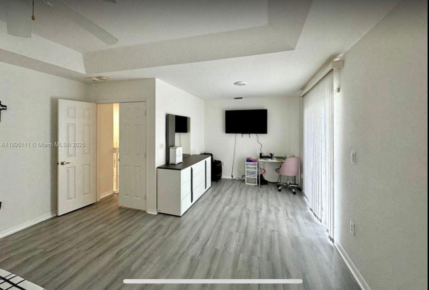 PEMBROKE ISLES 1 - Residential Lease