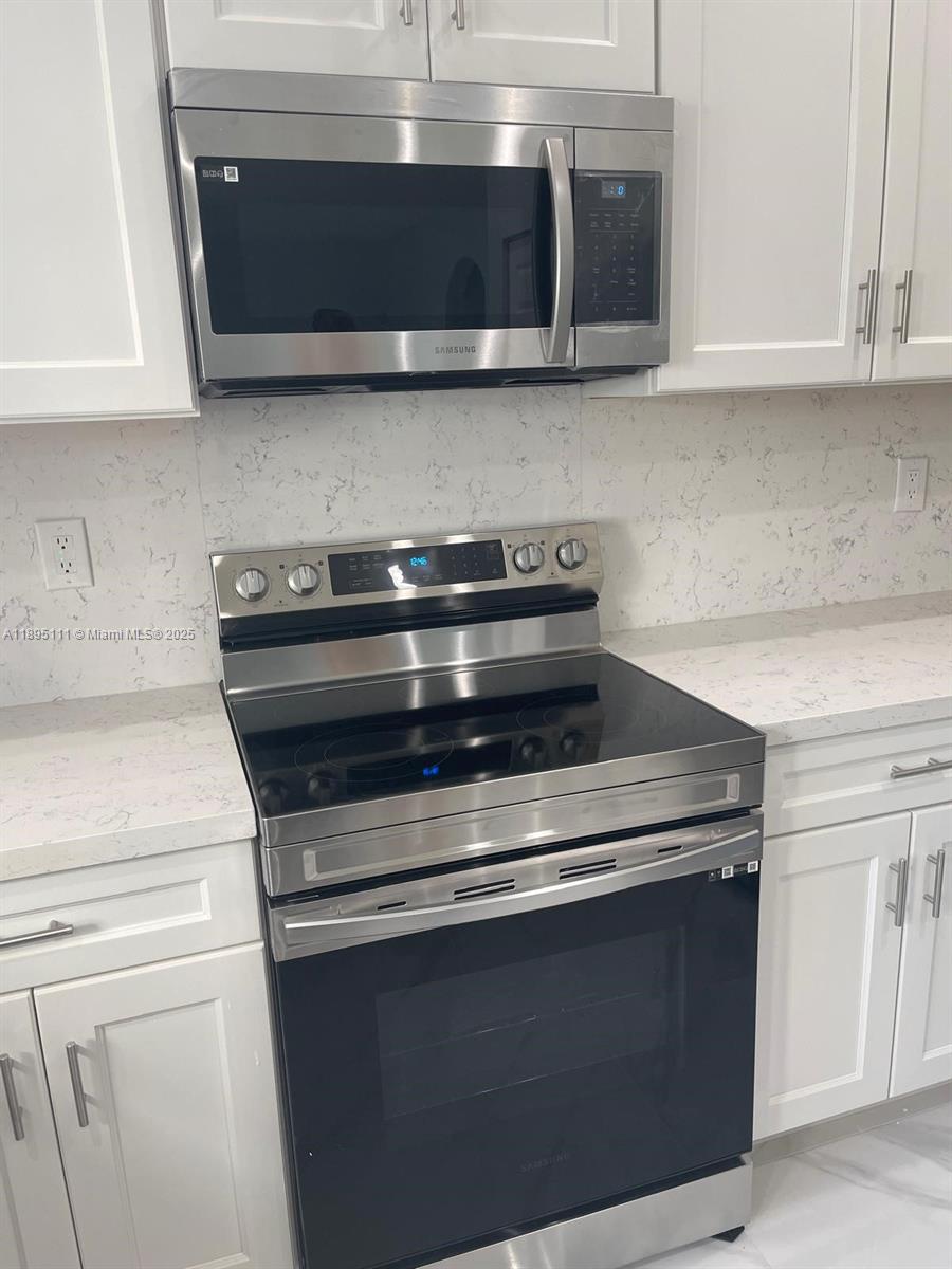 PEMBROKE ISLES 1 - Residential Lease