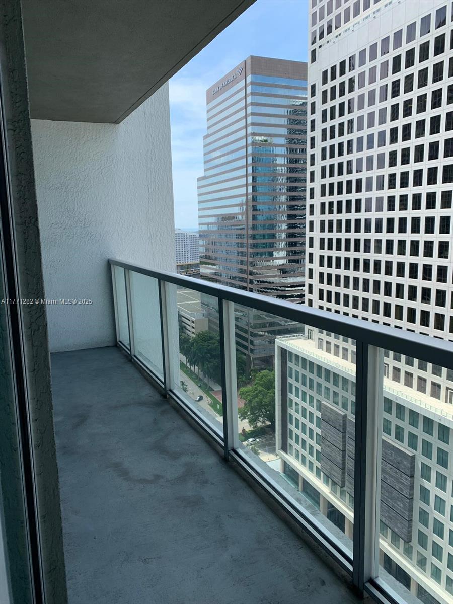 55 SE 6th St 2404