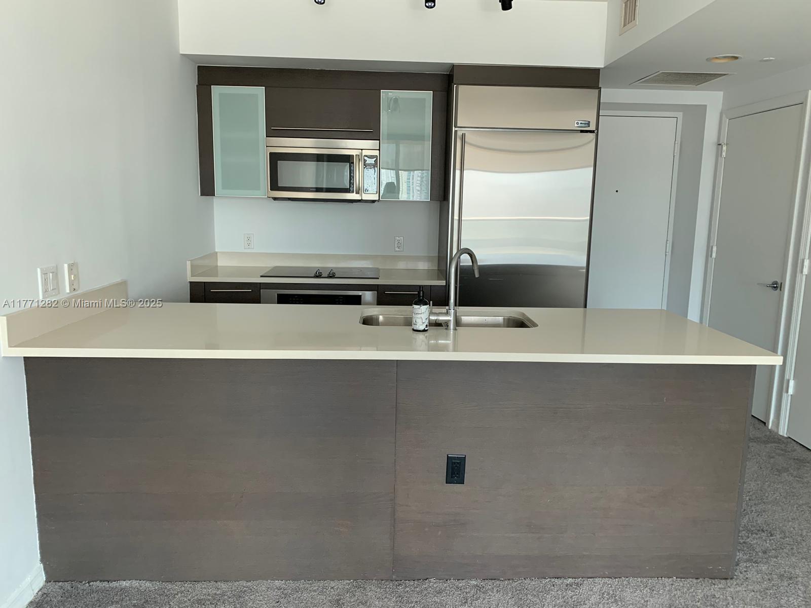 55 SE 6th St 2404