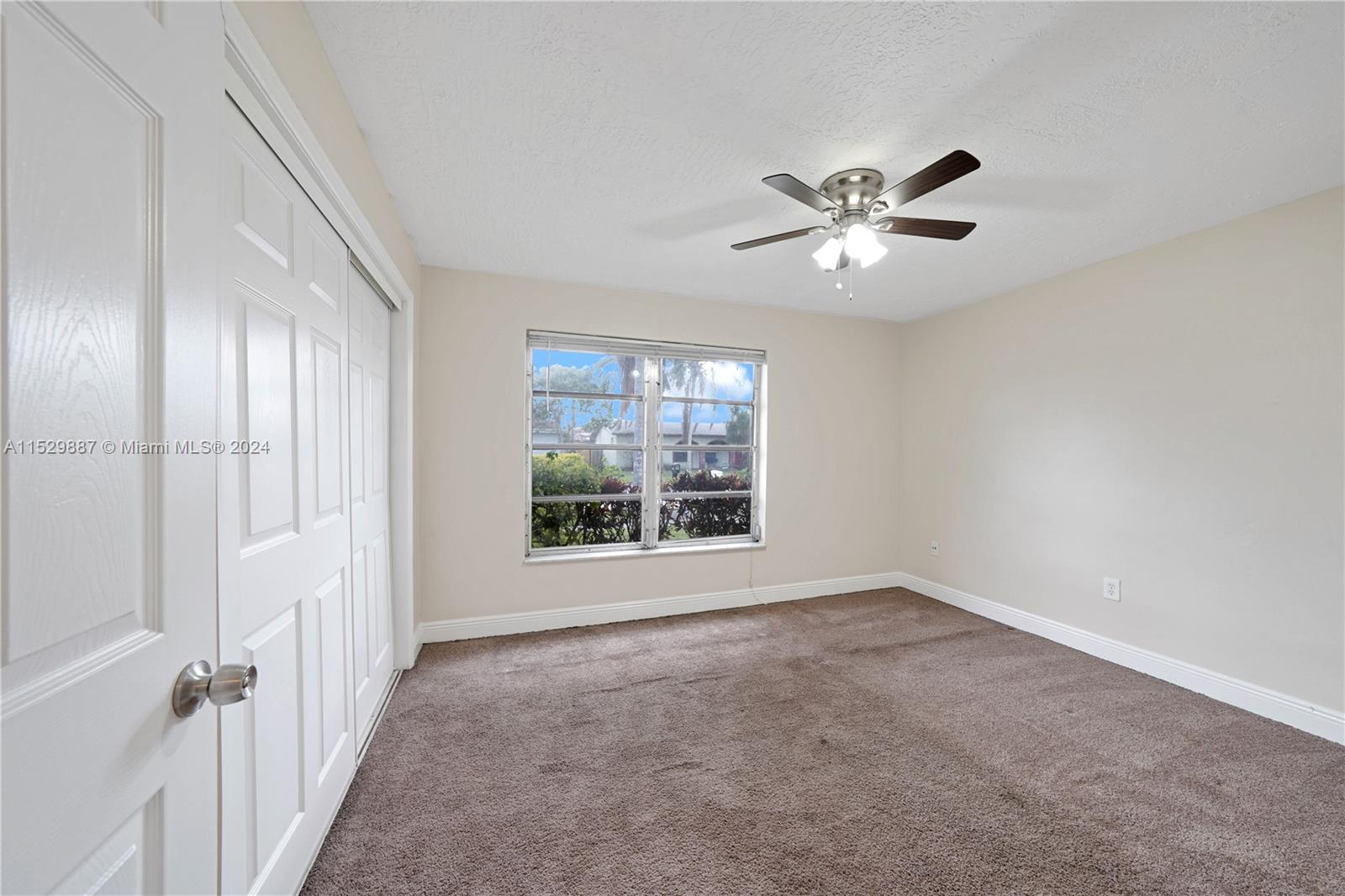 SUNRISE GOLF VILLAGE SEC - Residential Lease