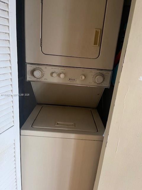 ALEXANDER TOWERS CONDO - Residential