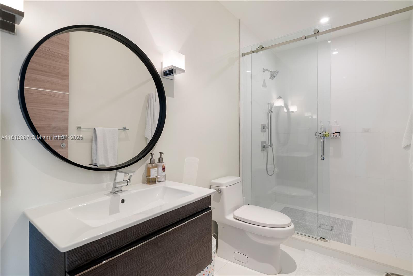 CORAL GABLES BILTMORE SEC - Residential Lease