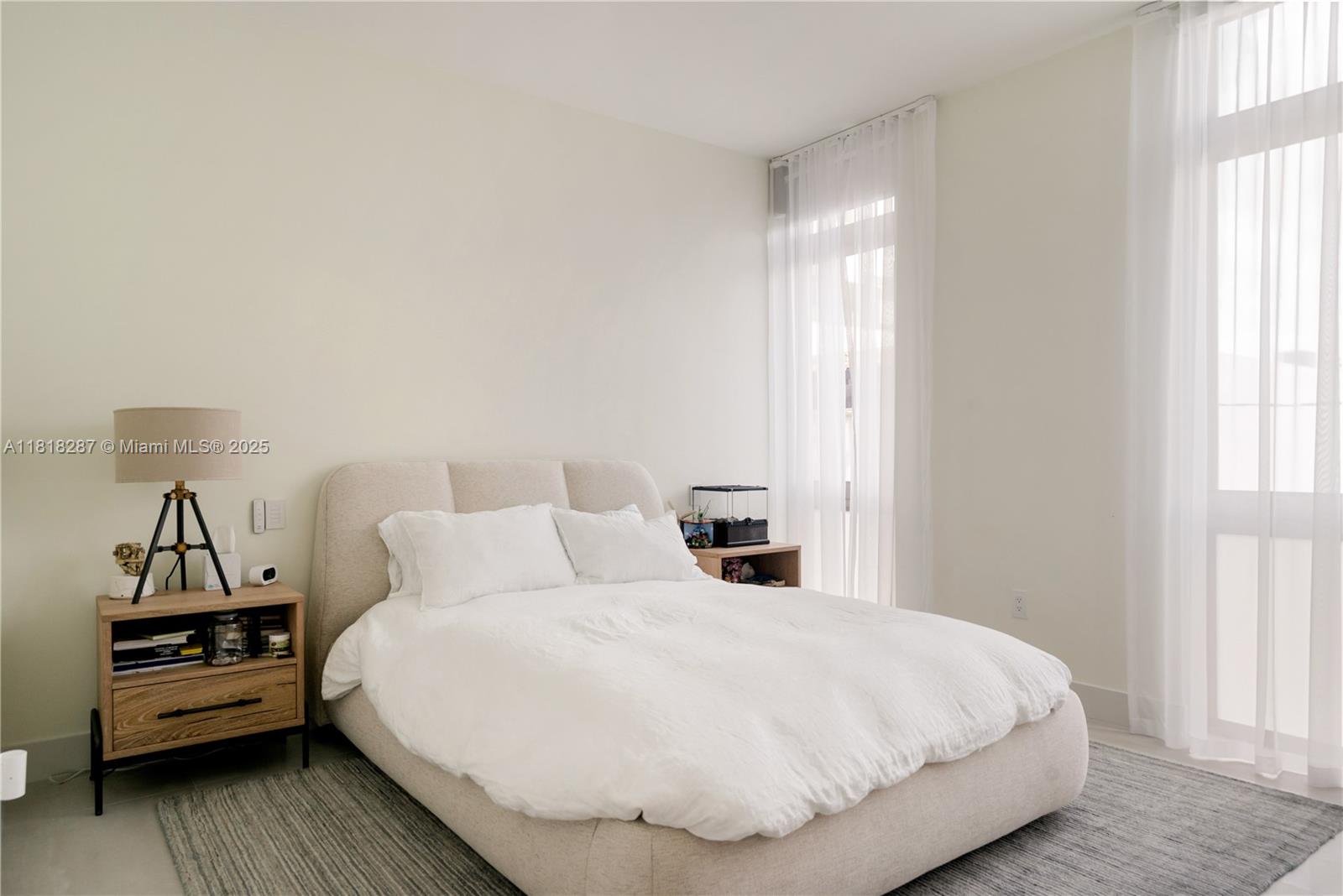 CORAL GABLES BILTMORE SEC - Residential Lease