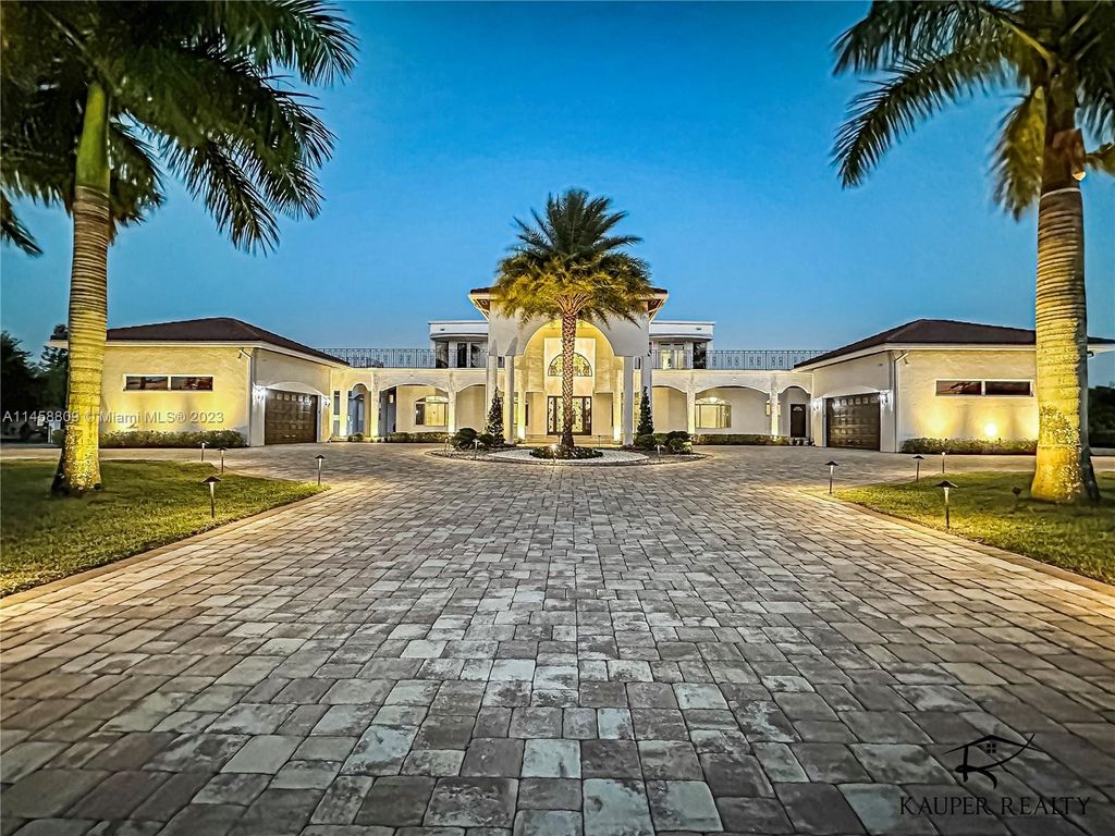 Photo of 4610 SW 178th Ave, Southwest Ranches, FL 33331 (MLS # A11458809)