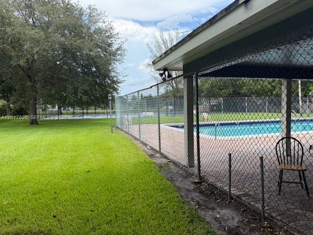 APPLE CREEK - Residential