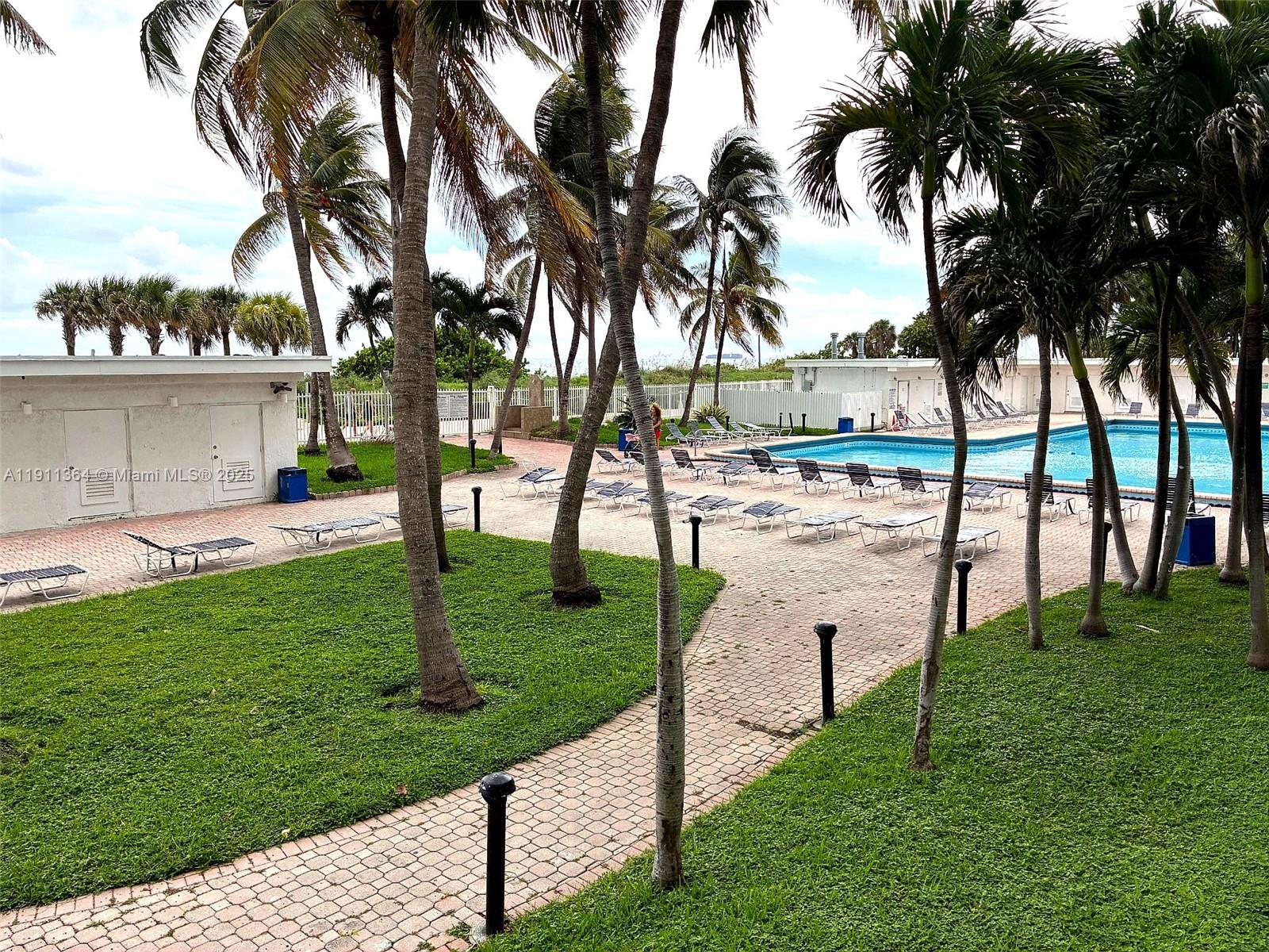 THE CASABLANCA CONDO - Residential Lease