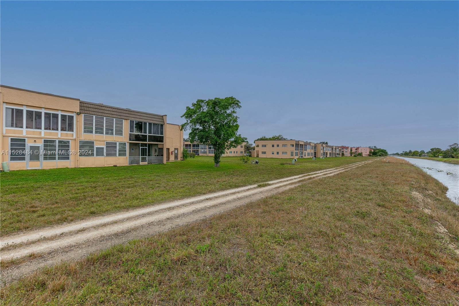 Sunrise Lakes Phase 3 - Residential