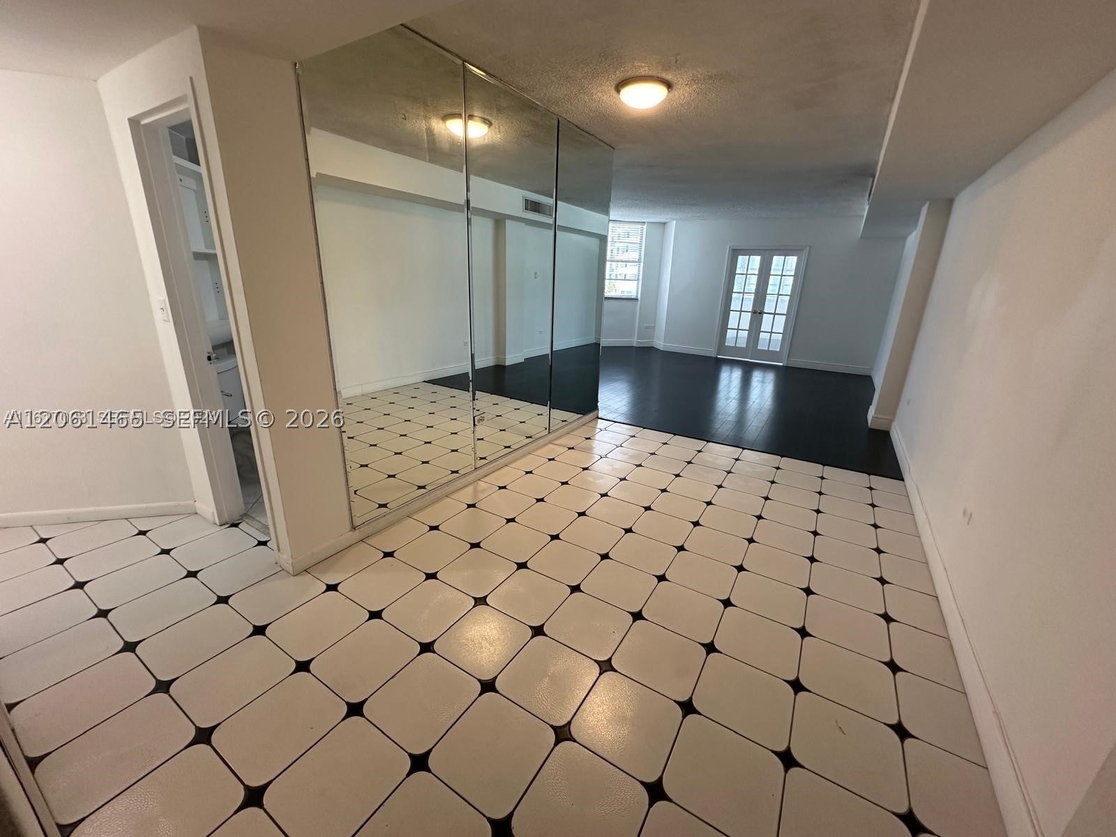 999 Brickell Bay Dr 1408