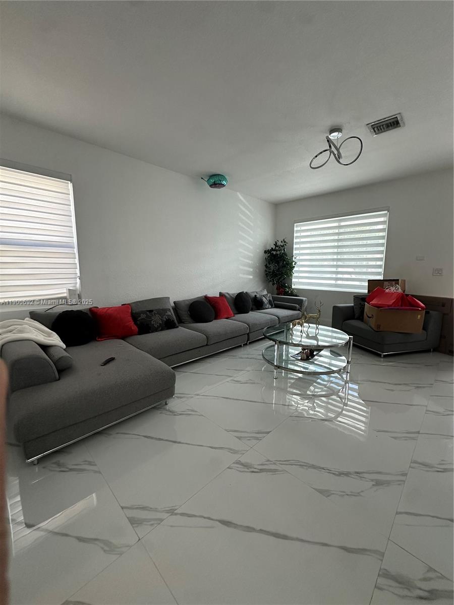 EVERGREEN GARDEN ESTATES - Residential Lease