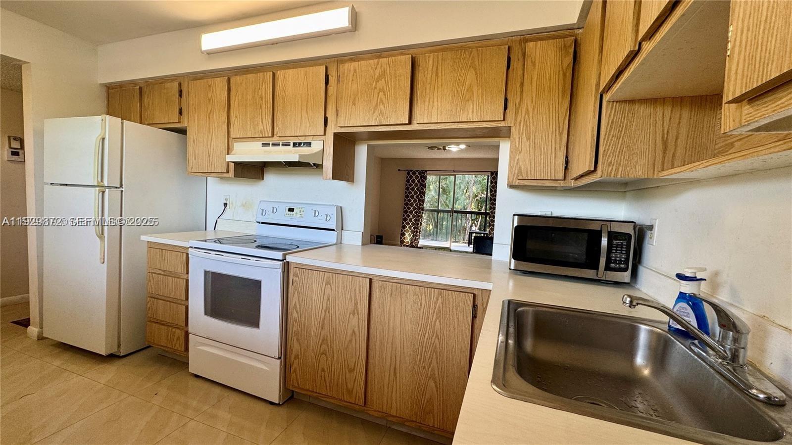 NOVA GARDENS CONDO - Residential