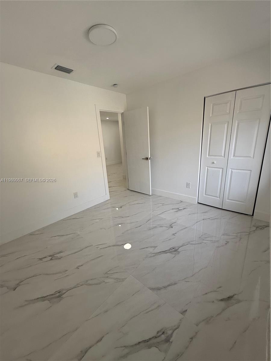 BRADLEY MANOR - Residential