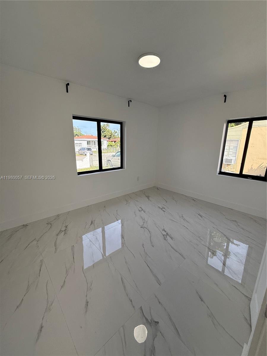 BRADLEY MANOR - Residential