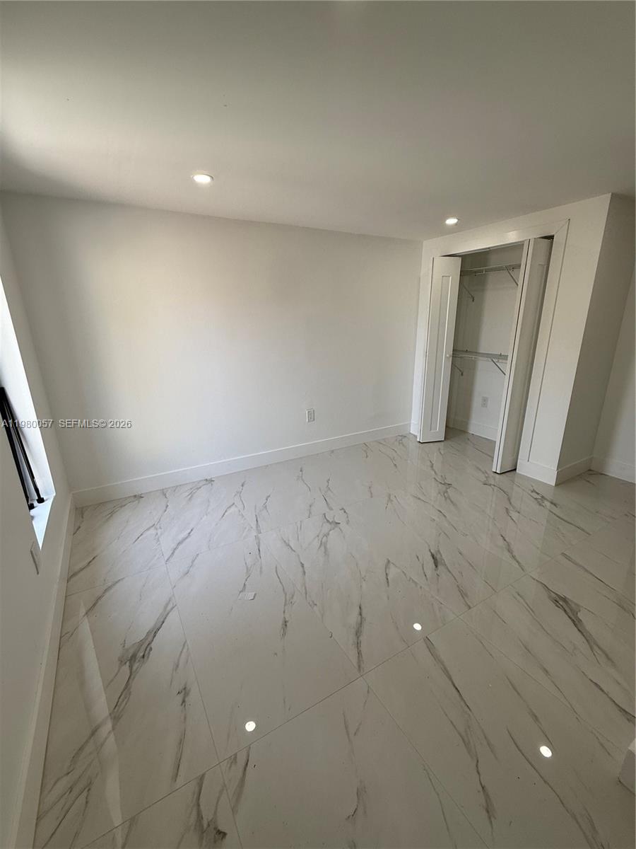 BRADLEY MANOR - Residential