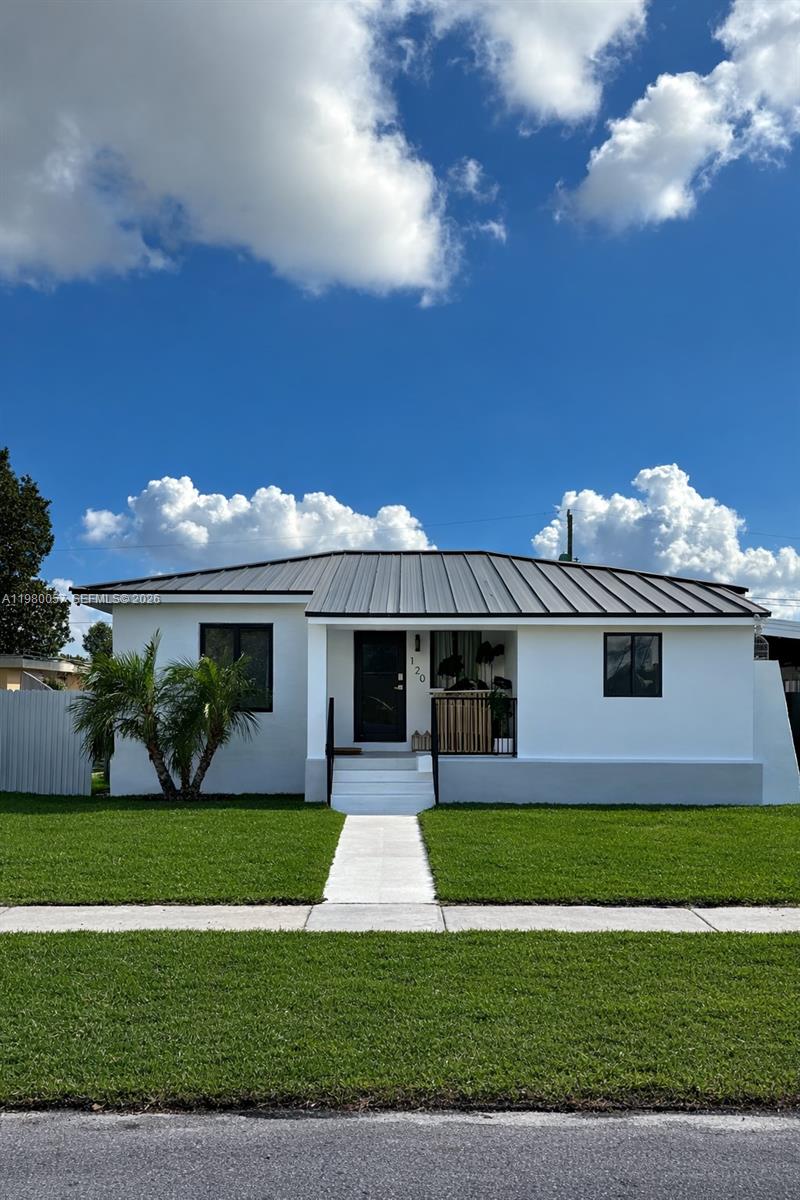 BRADLEY MANOR - Residential