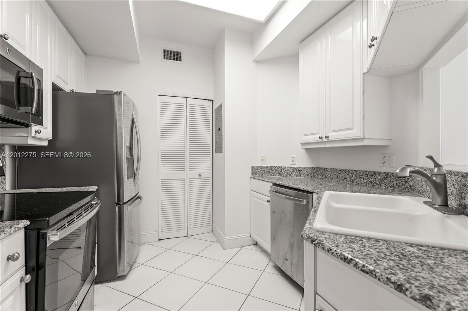 ONE TEQUESTA POINT CONDO - Residential Lease