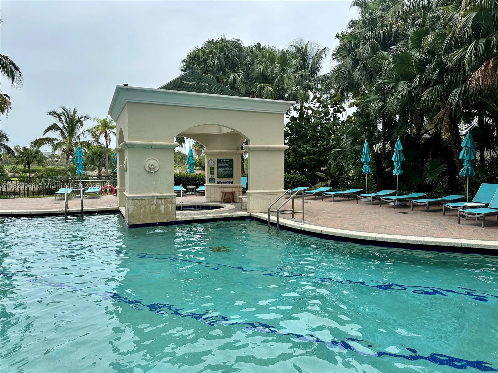 TURNBERRY ON THE GREEN CO - Residential