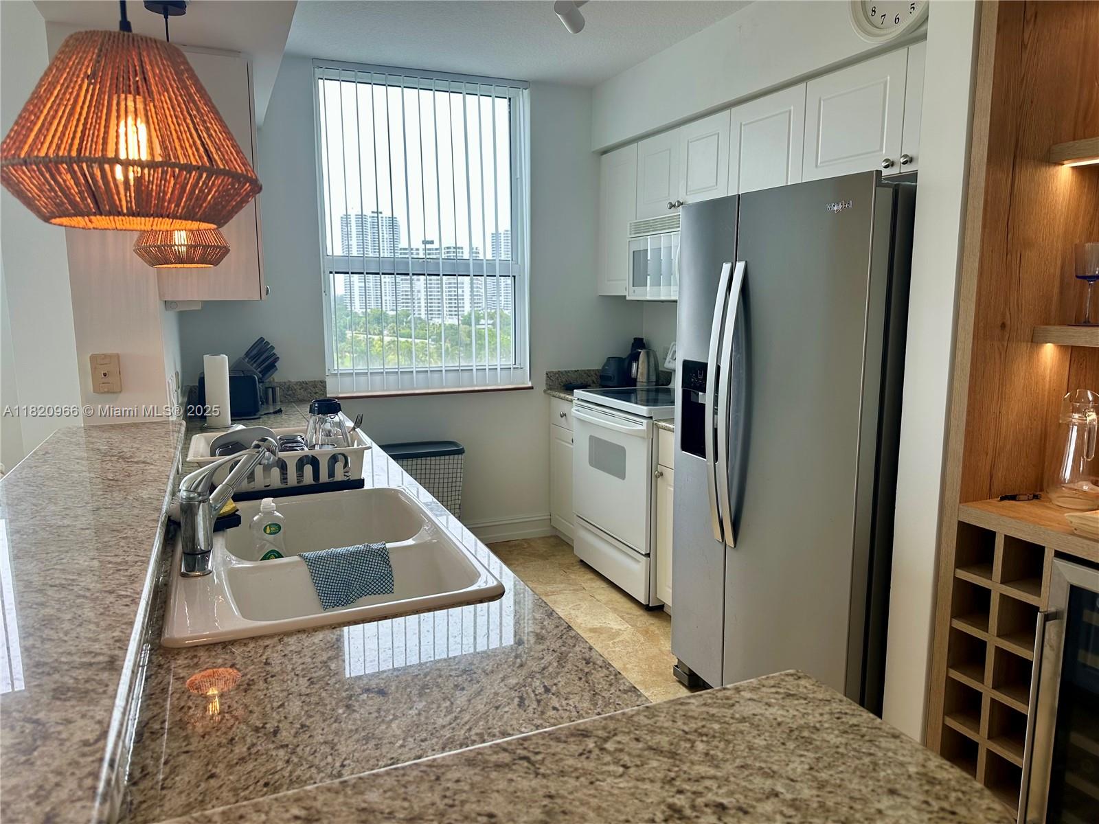 TURNBERRY ON THE GREEN CO - Residential