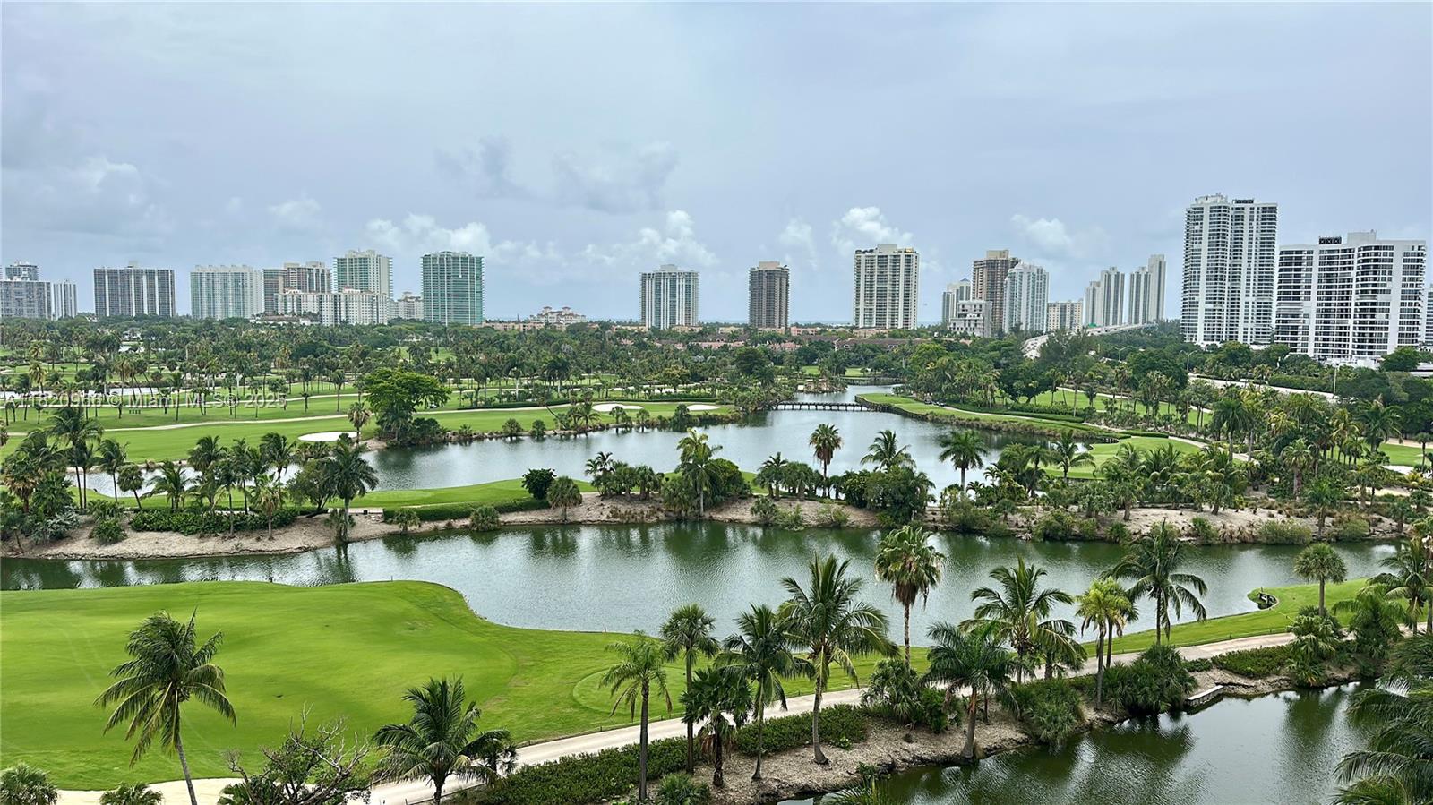 TURNBERRY ON THE GREEN CO - Residential