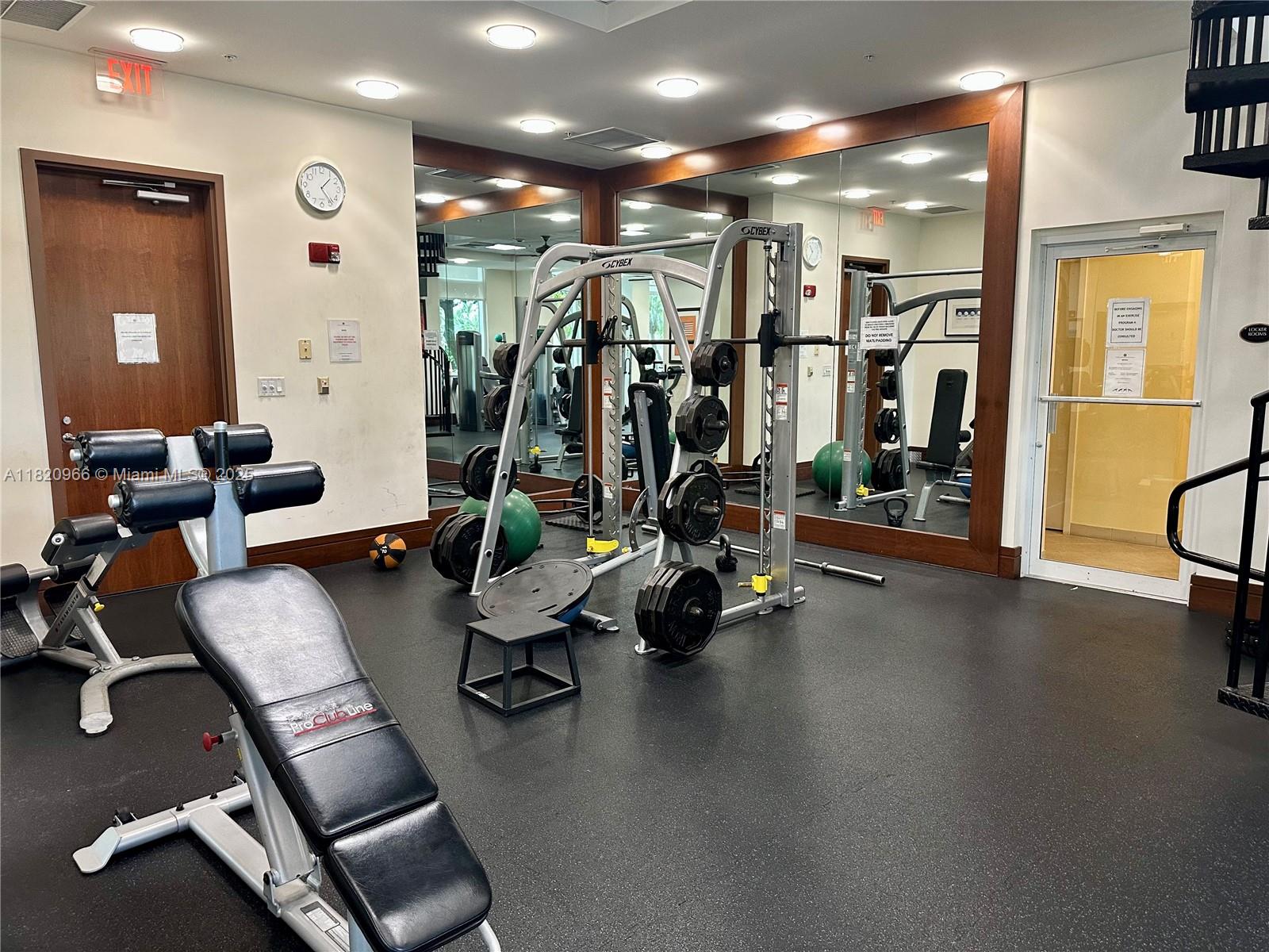 TURNBERRY ON THE GREEN CO - Residential