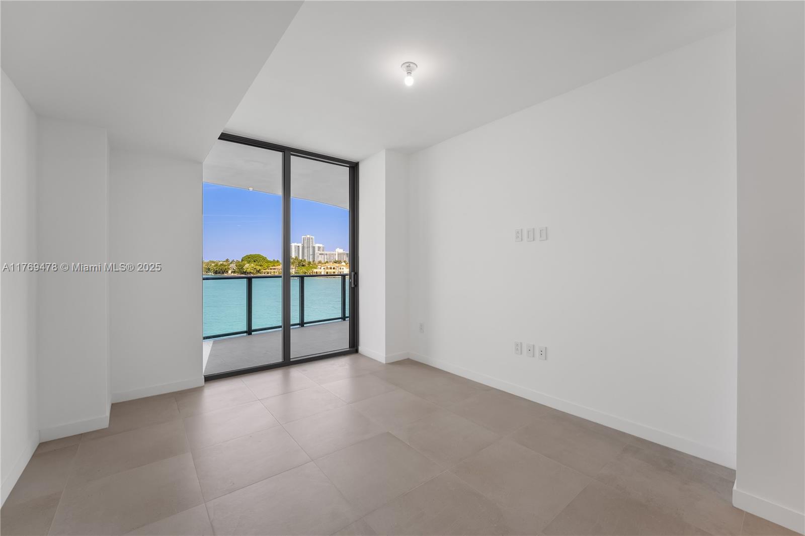 Onda Residences - Residential