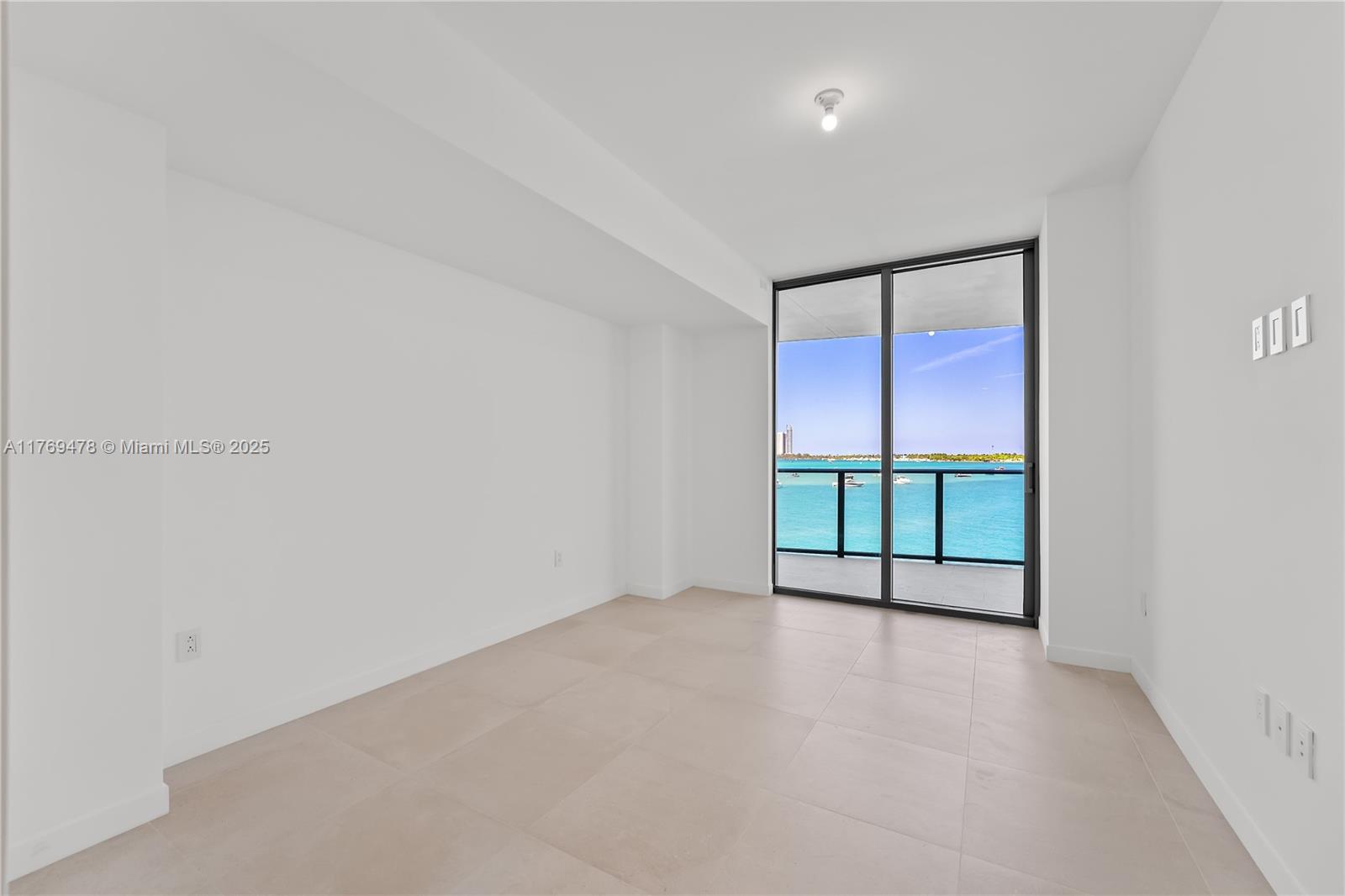 Onda Residences - Residential