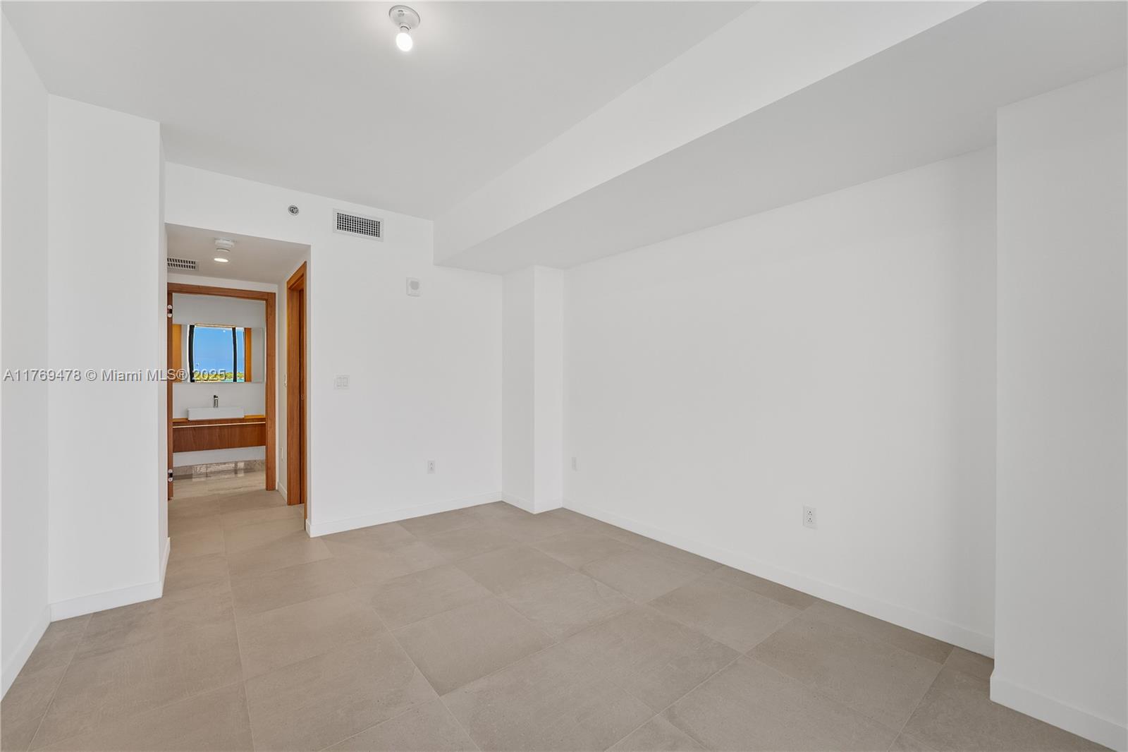 Onda Residences - Residential