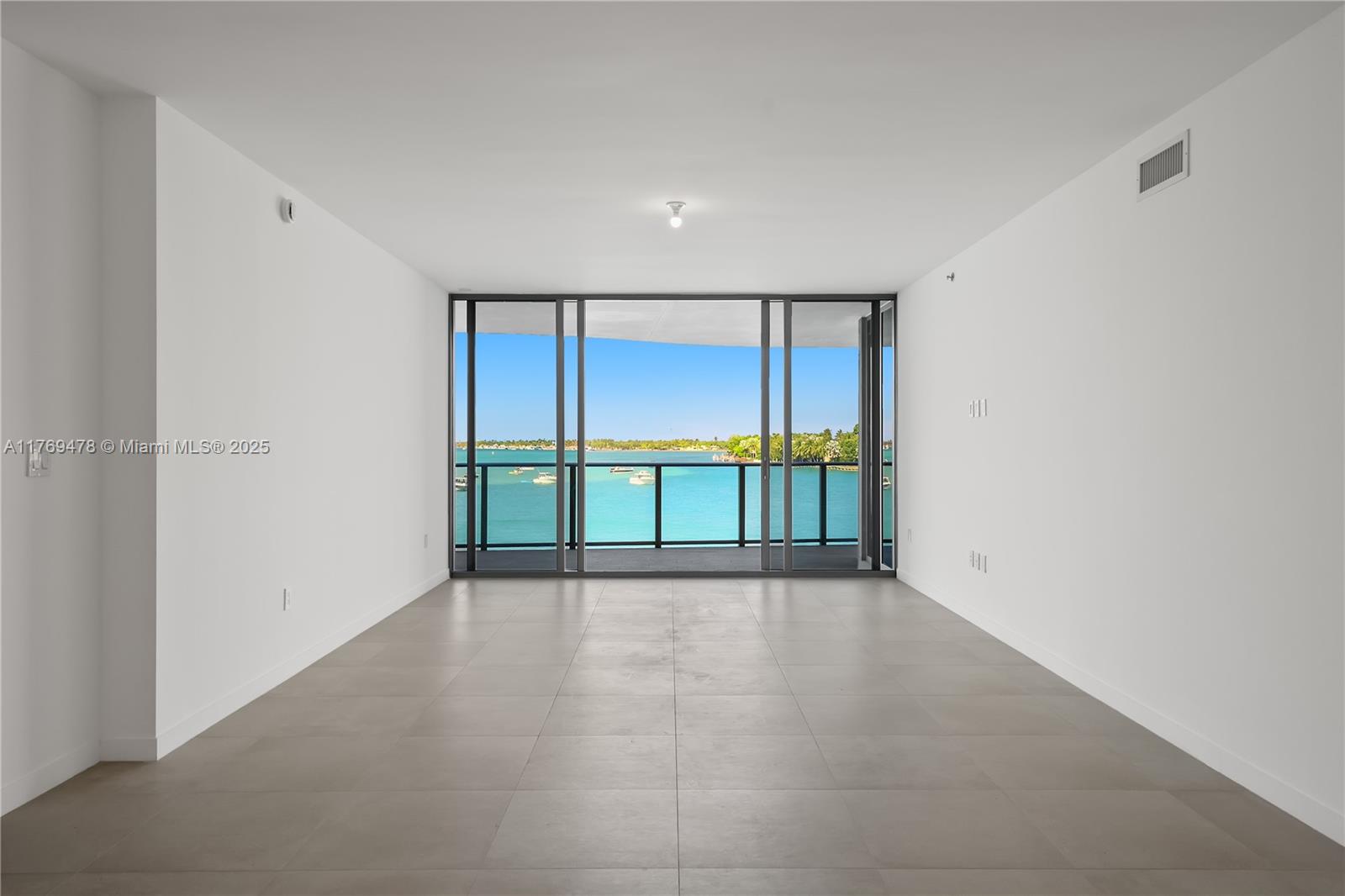 Onda Residences - Residential