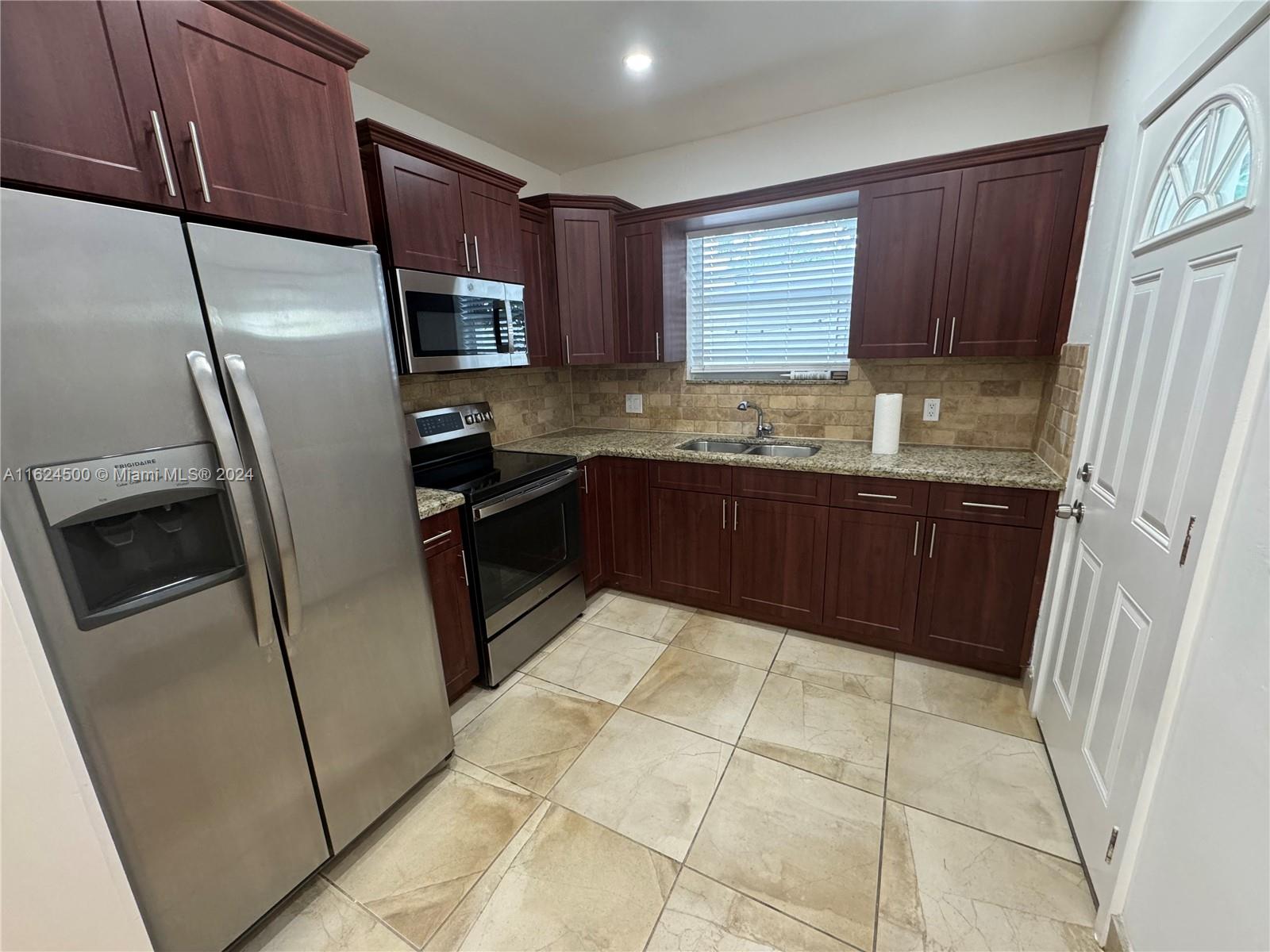 SHENANDOAH MANOR SEC B - Residential Lease