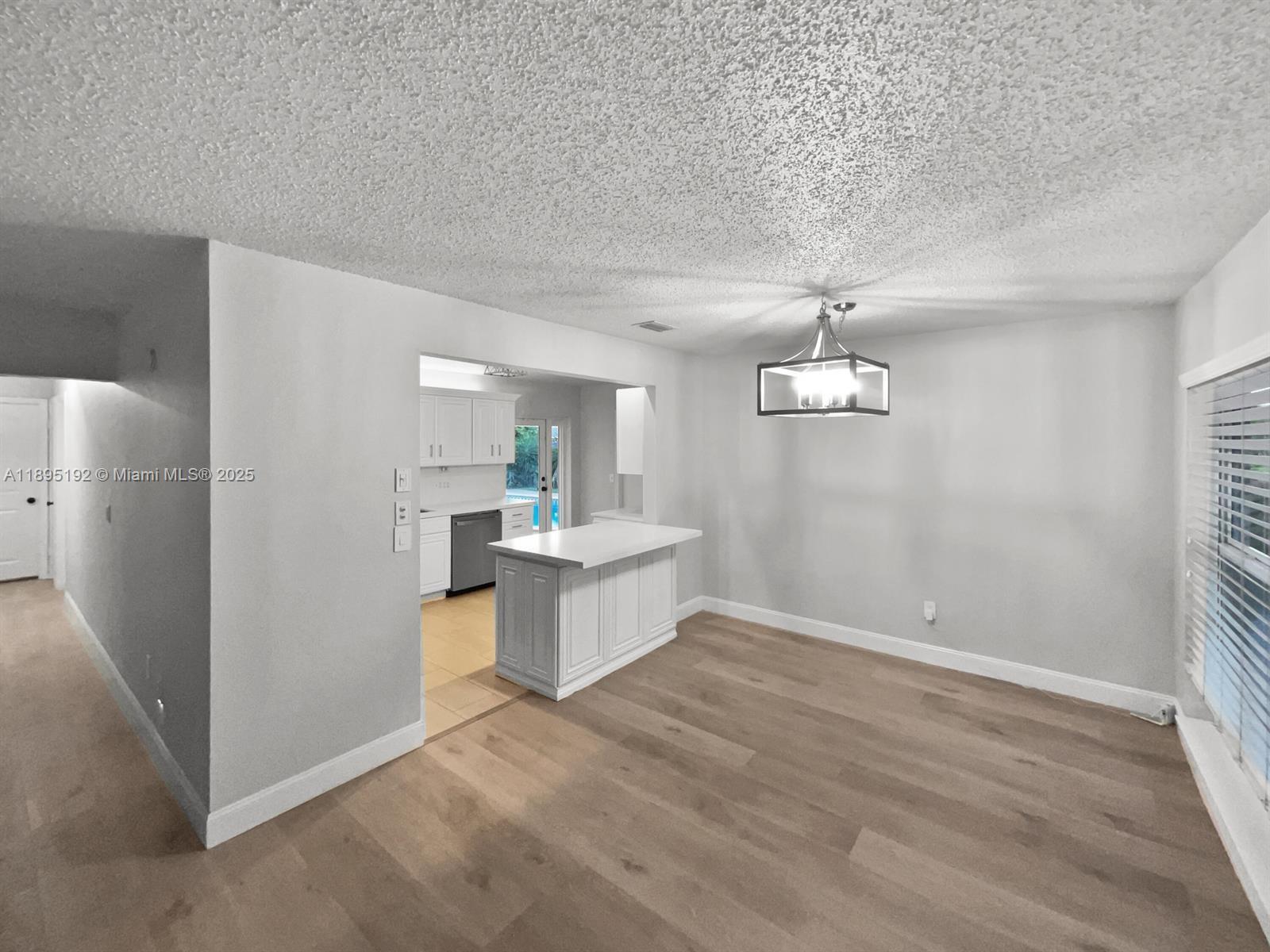 SANDALFOOT COVE SEC 4 - Residential Lease