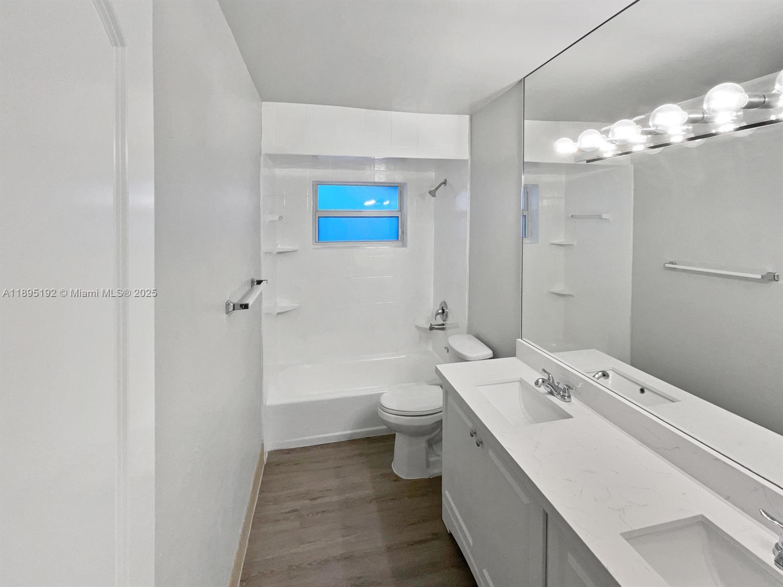 SANDALFOOT COVE SEC 4 - Residential Lease