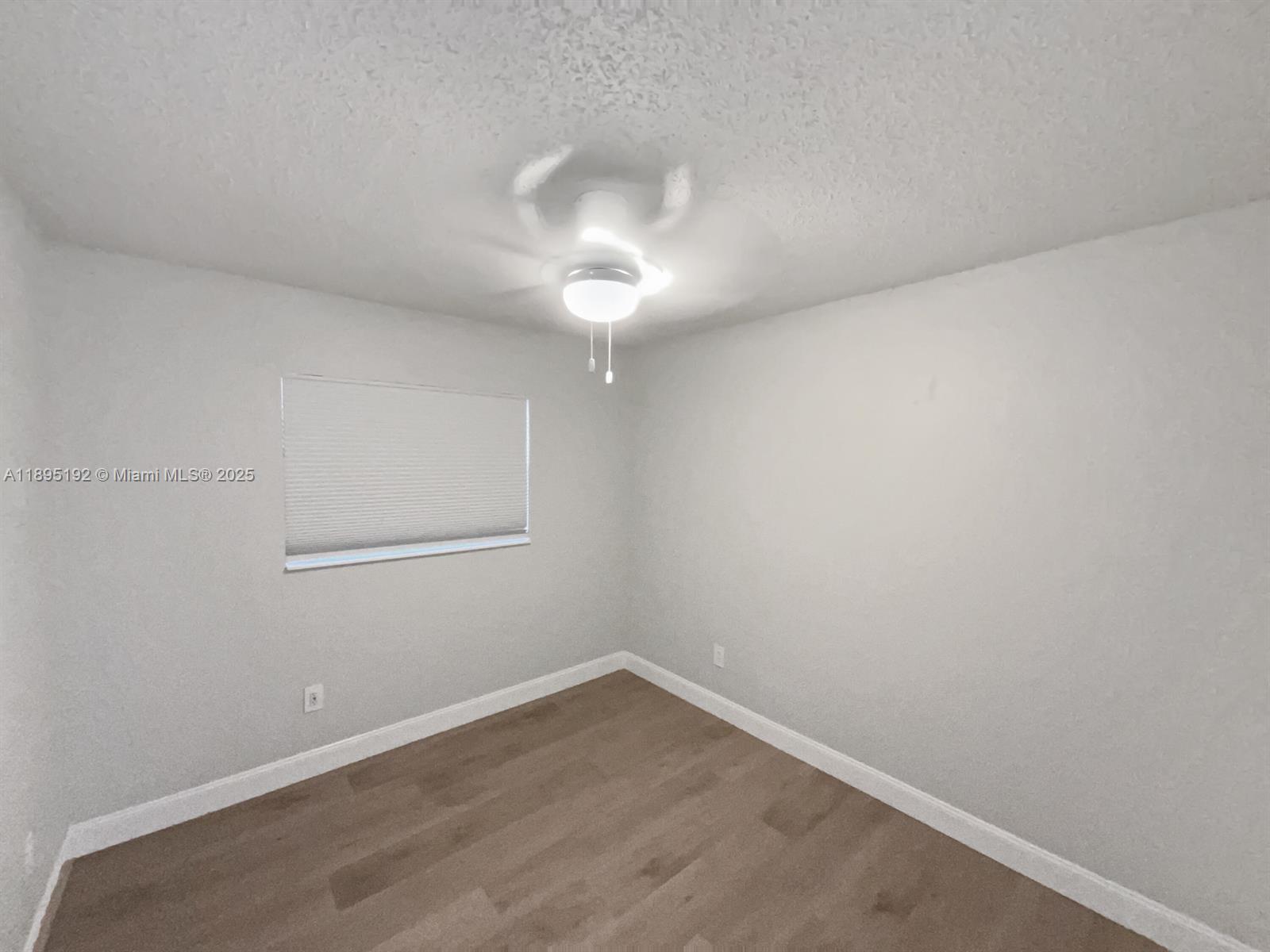 SANDALFOOT COVE SEC 4 - Residential Lease