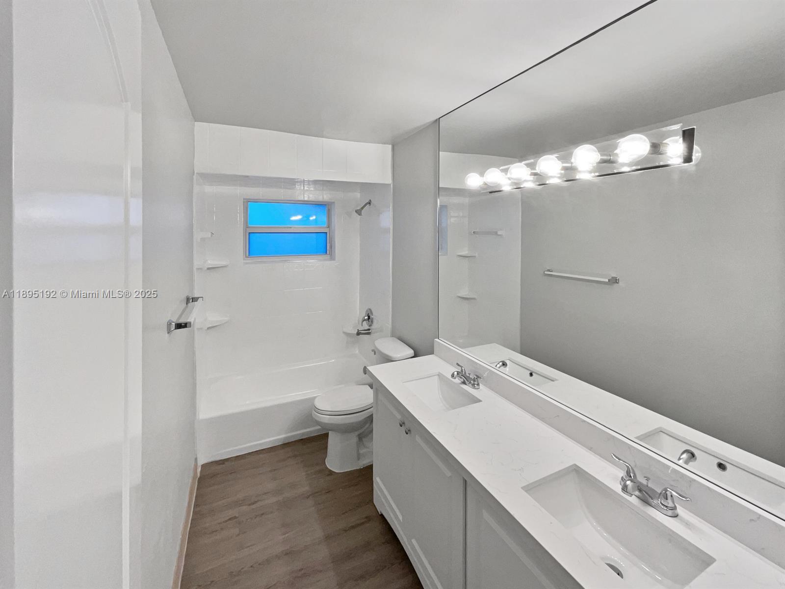 SANDALFOOT COVE SEC 4 - Residential Lease