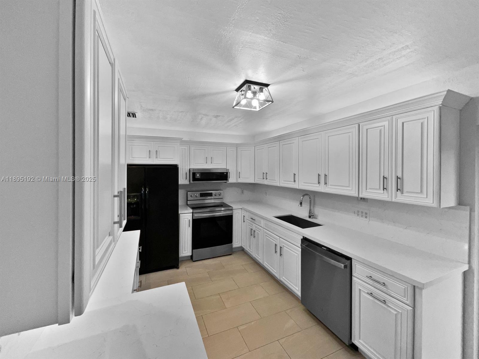SANDALFOOT COVE SEC 4 - Residential Lease