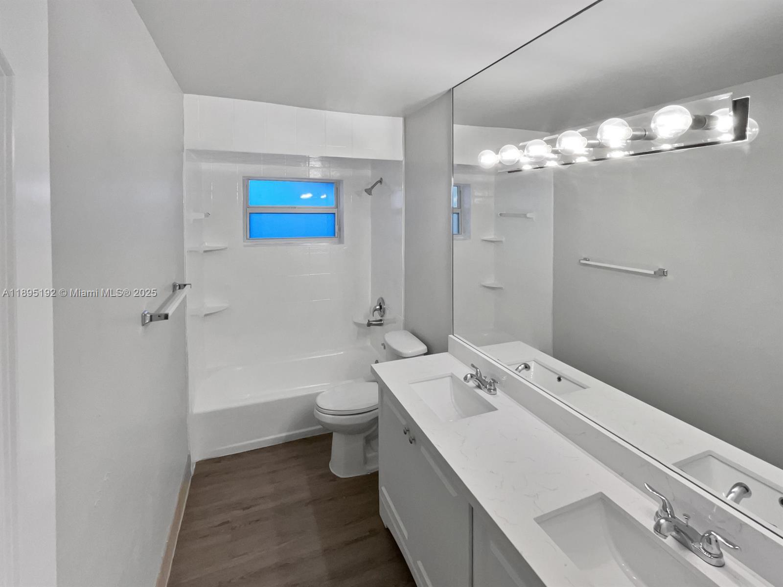 SANDALFOOT COVE SEC 4 - Residential Lease