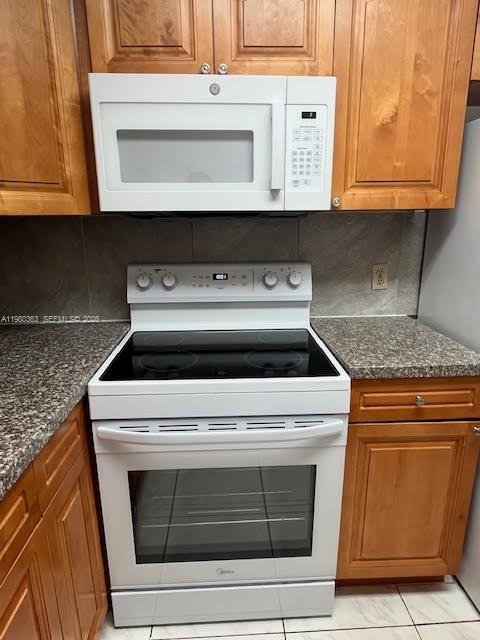 NEW HAMPTON AT CENTURY VI - Residential