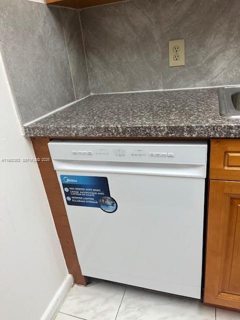 NEW HAMPTON AT CENTURY VI - Residential