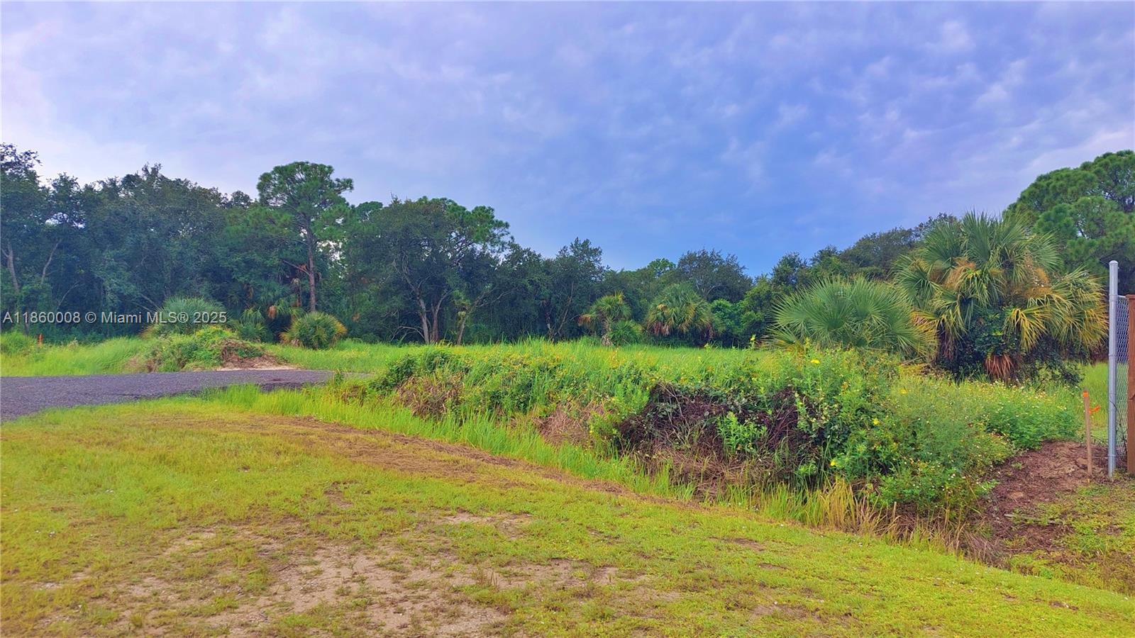 Montura Ranch Estates - Land