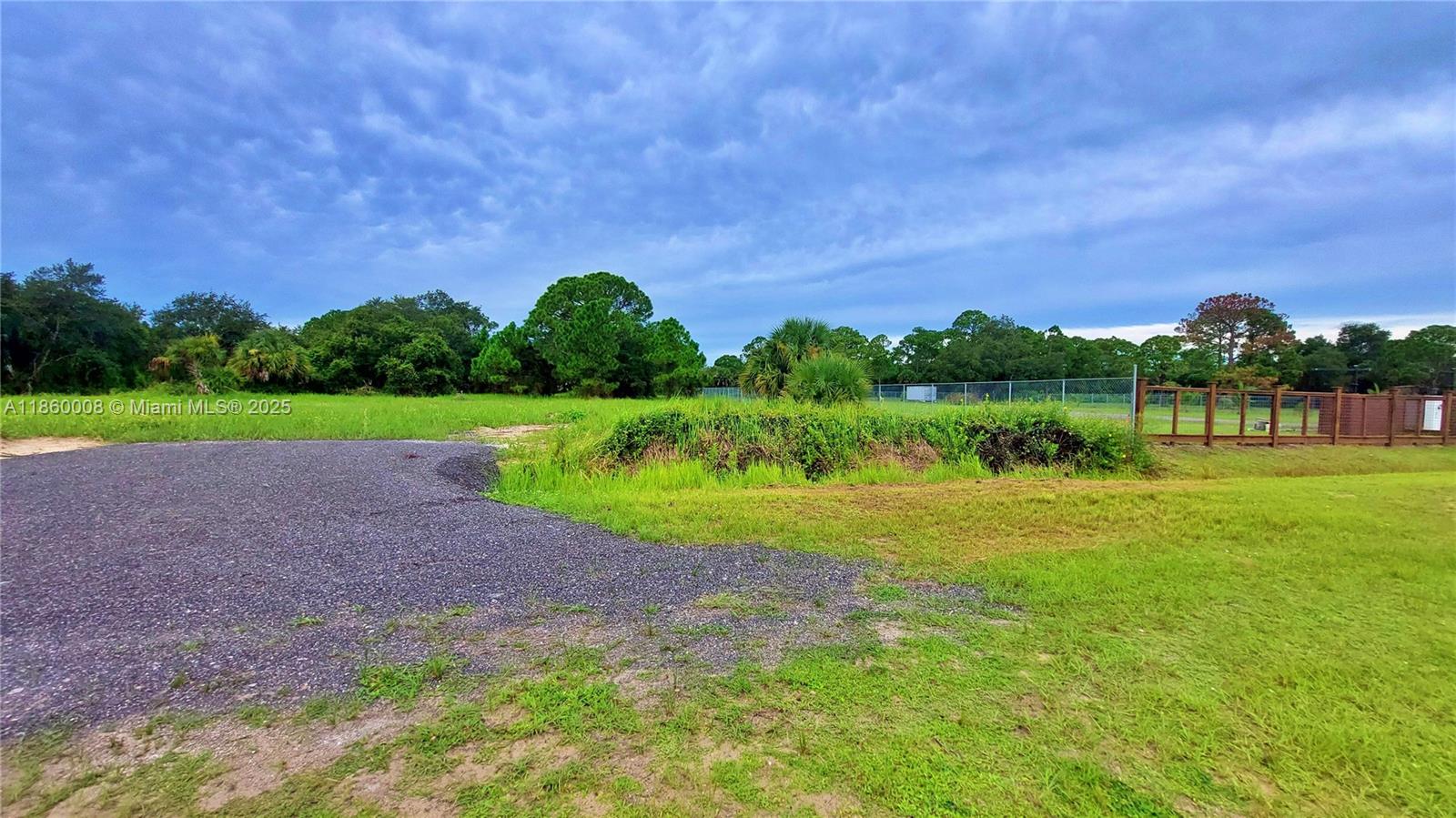 Montura Ranch Estates - Land