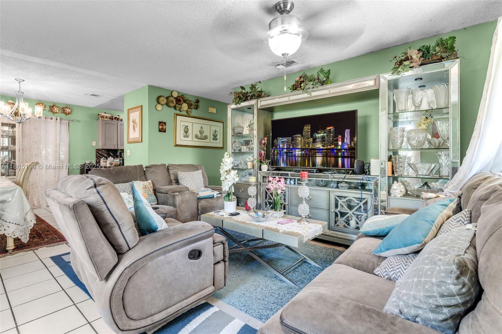 522 SW 3rd Ave